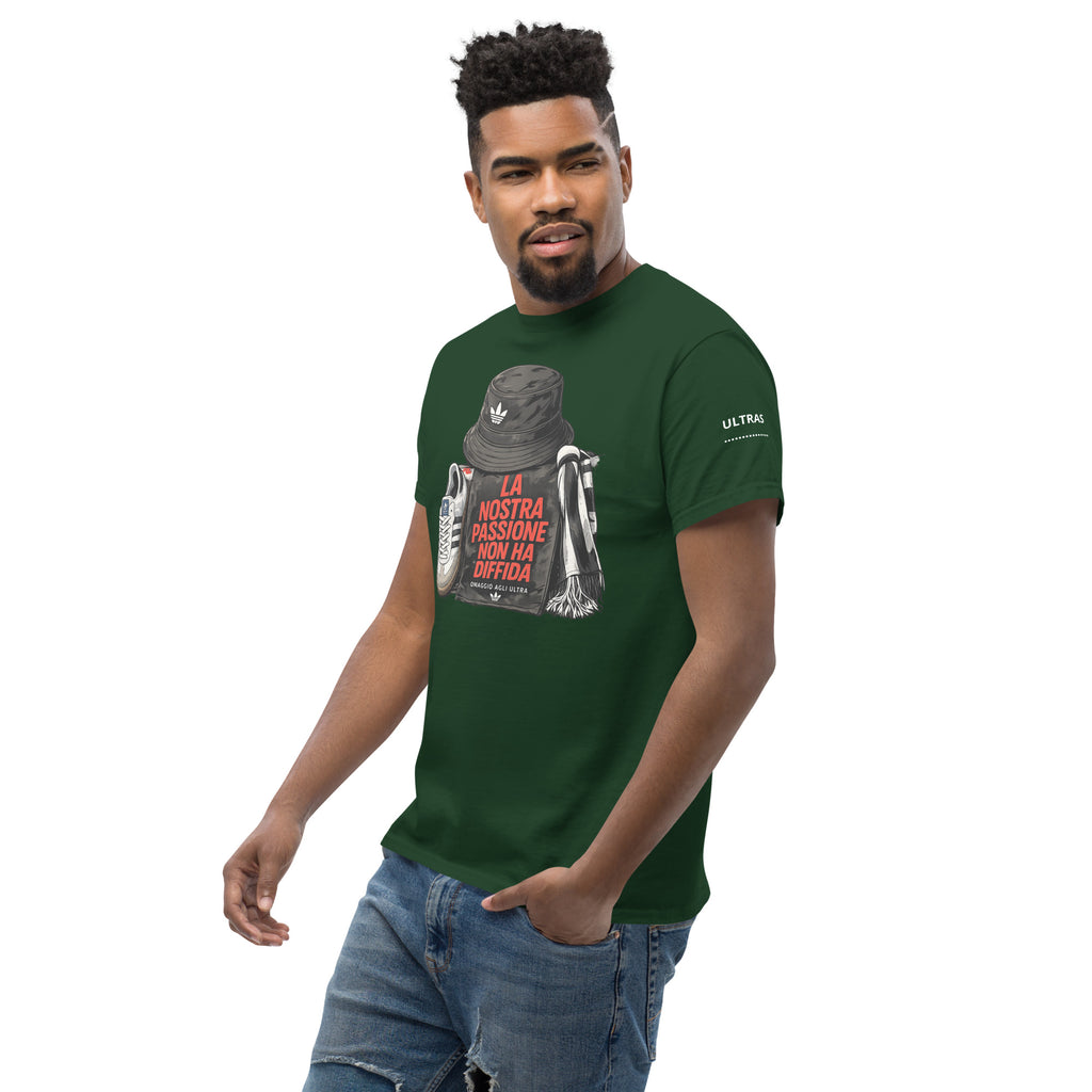 T-shirt Ultras La Nostra Passione Non Ha Diffida GALESPORT – verde bosco, vista tre quarti sinistra
